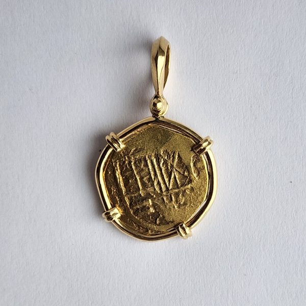 Gold 2 Escudos Shipwreck Coin Pendant, 1690s, Bogota - Image 2